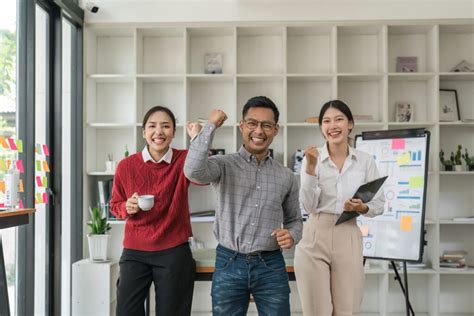 employ in tagalog|Employee Meaning .